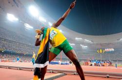 开云体育下载-撕裂长夜的雷声，利拉德与那记穿越宿命的绝杀