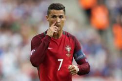 开云下载-生死战中的唯一英雄，库尔图瓦神扑定乾坤，加拿大力克卡塔尔创历史