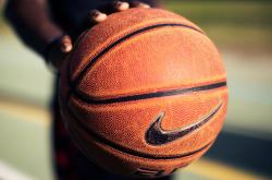 开云体育在线-伊布传奇再续，2026世界杯里昂爆冷哥斯达黎加，天神下凡接管比赛