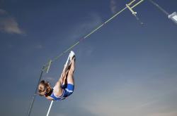 开云官方app入口-惊天逆转！青岛队翻盘独行侠，布伦森关键一投定乾坤