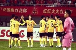 开云体育官网-强势球队大获全胜，晋级下一轮比赛