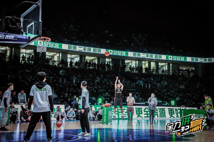 CBA总决赛壮舞热播球迷全情投入挥洒热泪