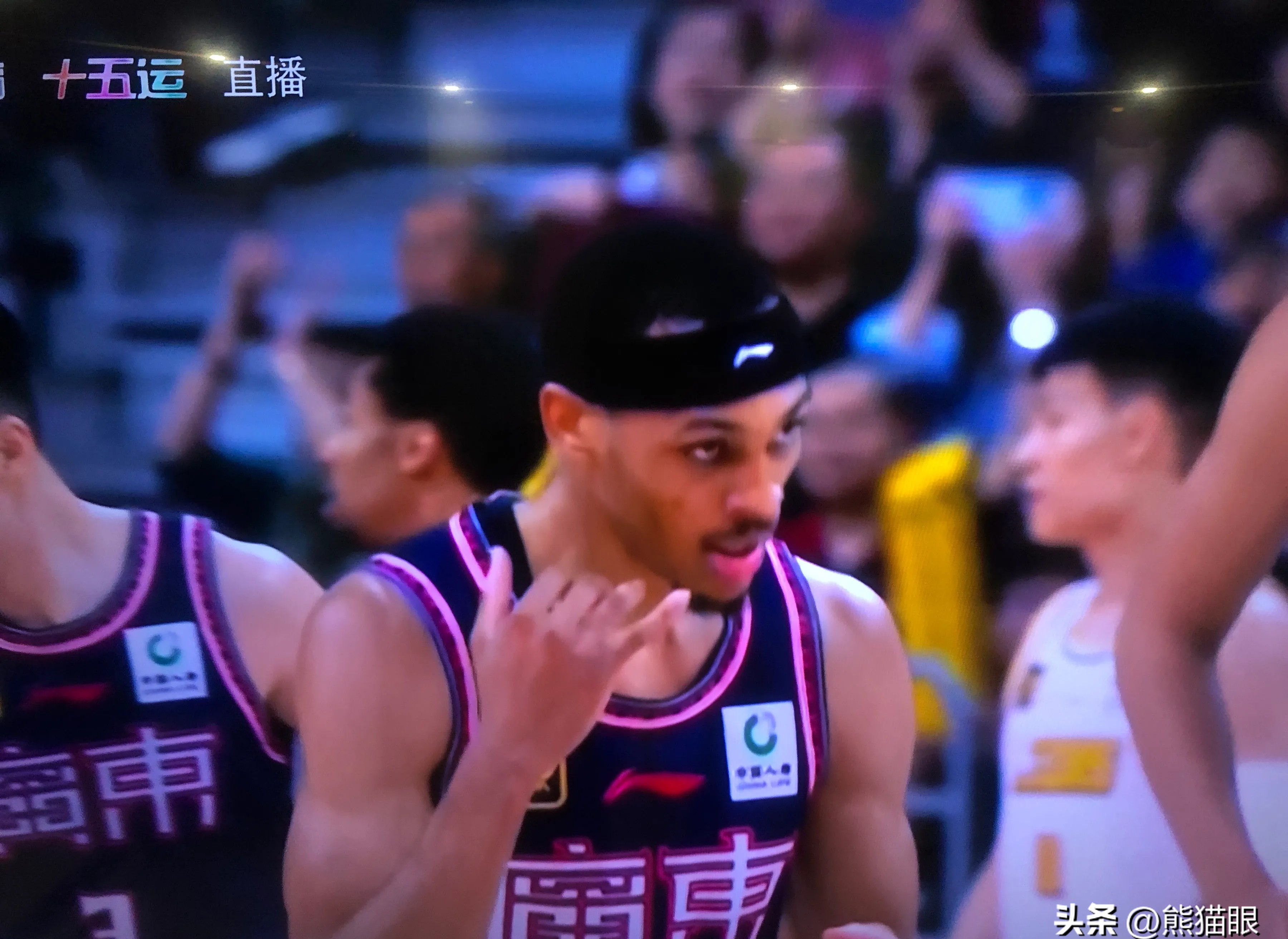 广东队客场轻松获胜，巩固积分榜第一的简单介绍