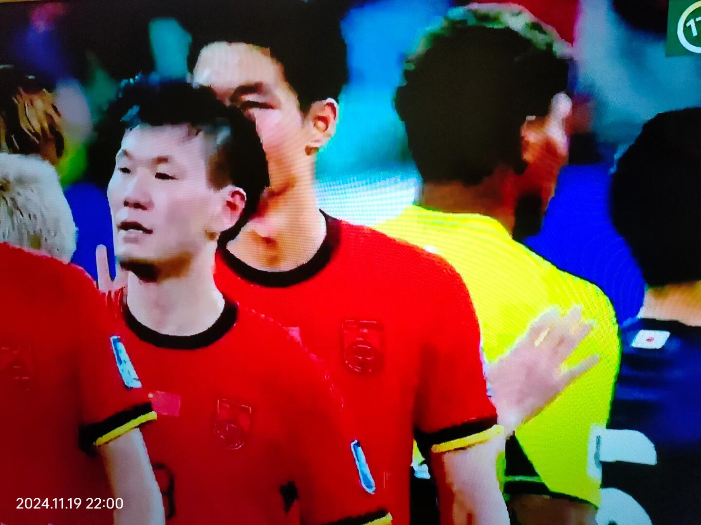 包含体育界热点：中国队在世界杯上取得出色表现的词条