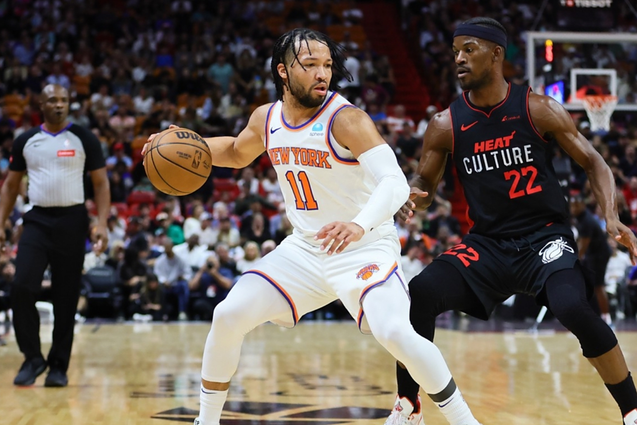 雄鹿后卫米德尔顿获得本赛季得分王称号 雄鹿后卫米德尔顿获得本赛季得分王称号