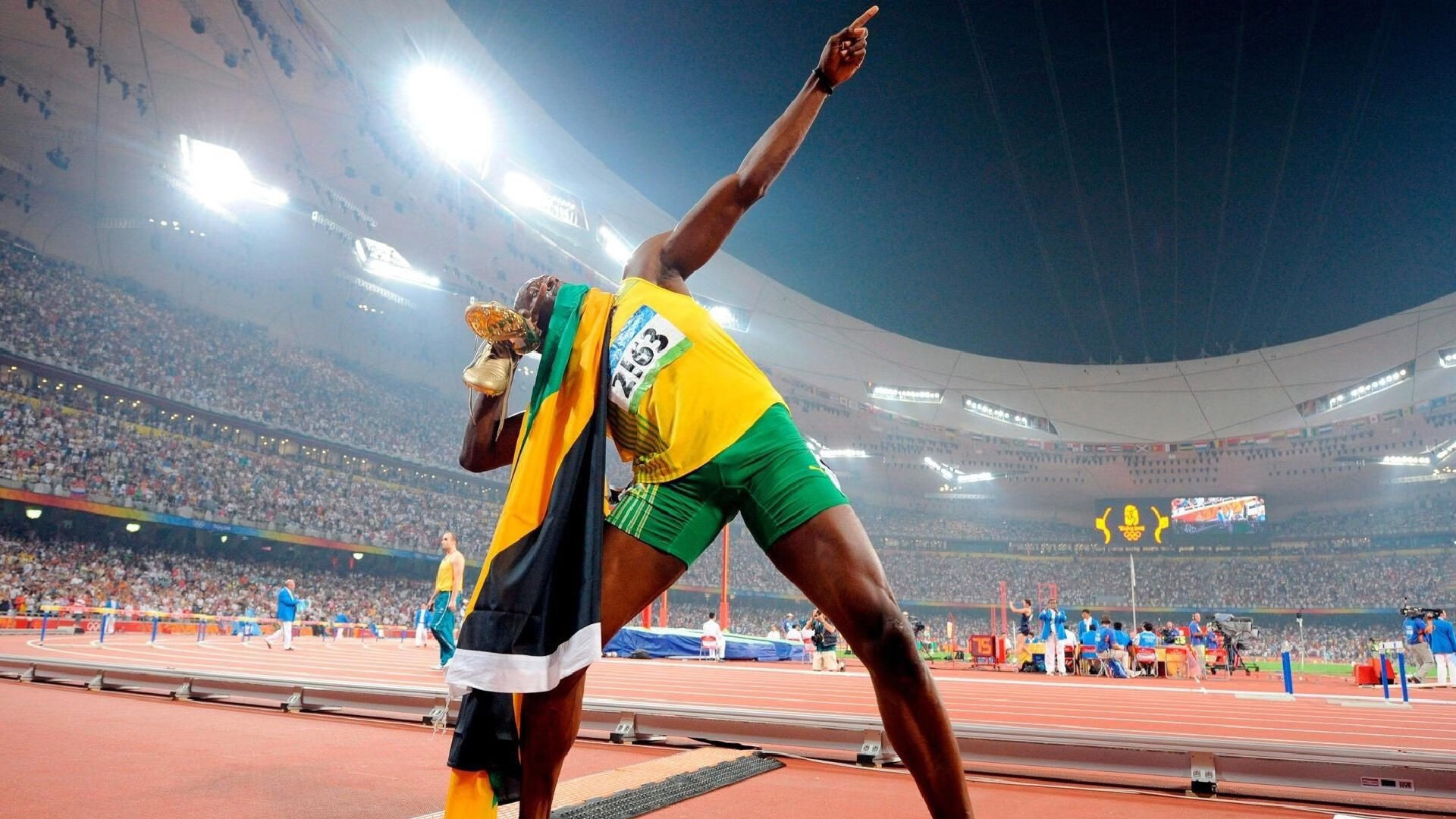 撕裂长夜的雷声，利拉德与那记穿越宿命的绝杀