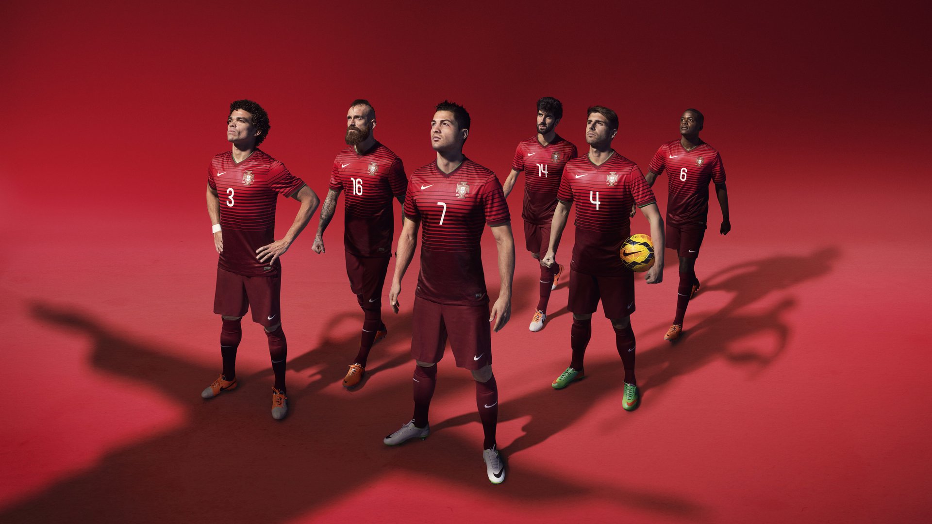 篮网狂胜开拓者展团队锋芒，浓眉季后赛接管比赛现巨星本色—NBA赛场双星闪耀