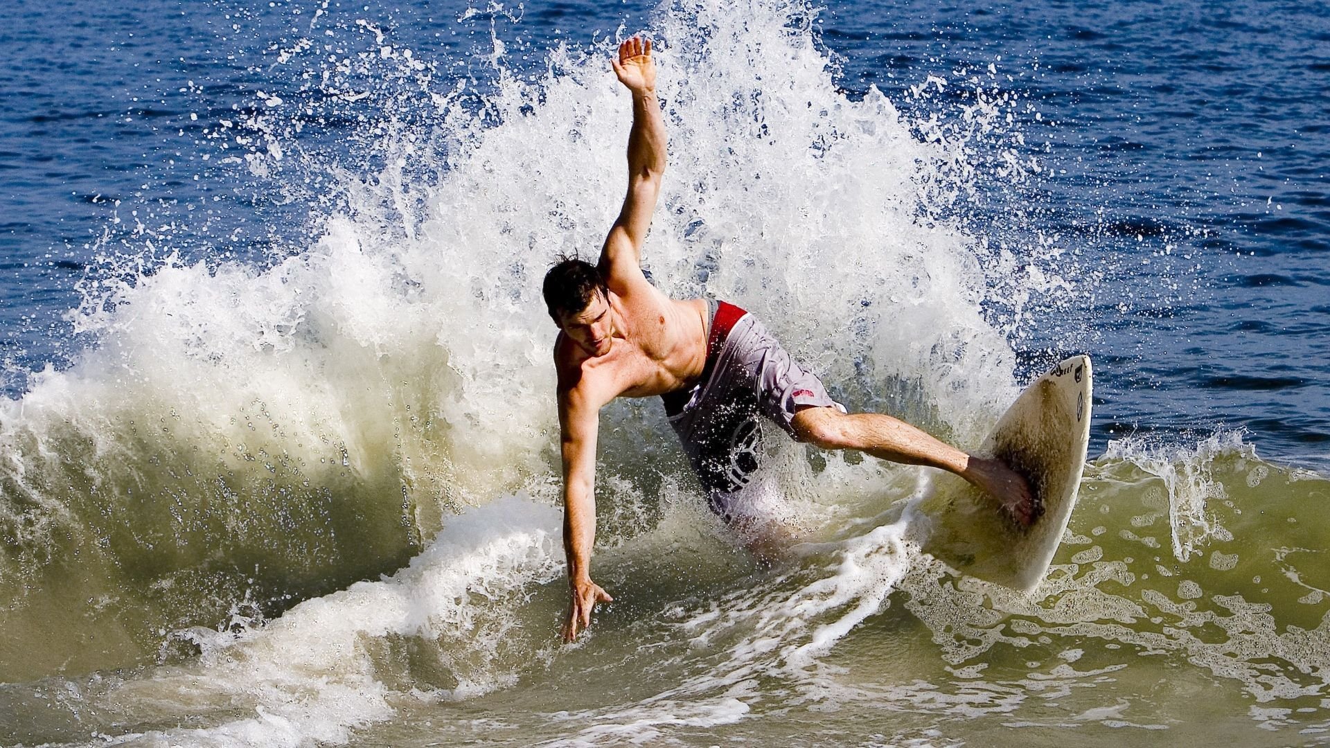 从盐湖城到布鲁克林，米切尔的重生之火